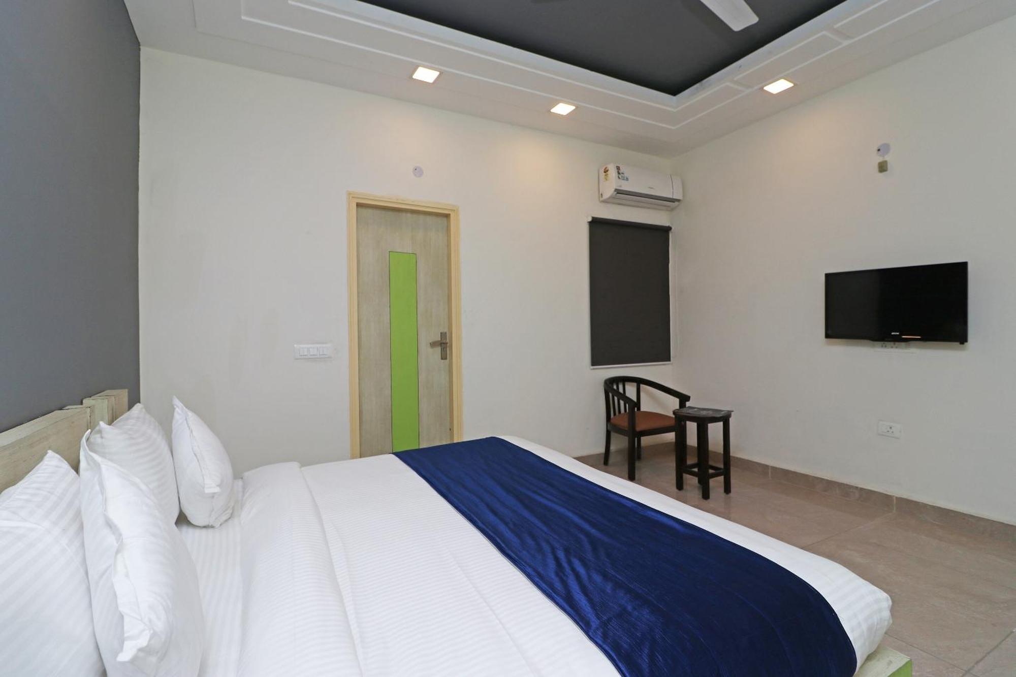 Hotel Crystal Inn Plaza Delhi Airport New Delhi Room photo