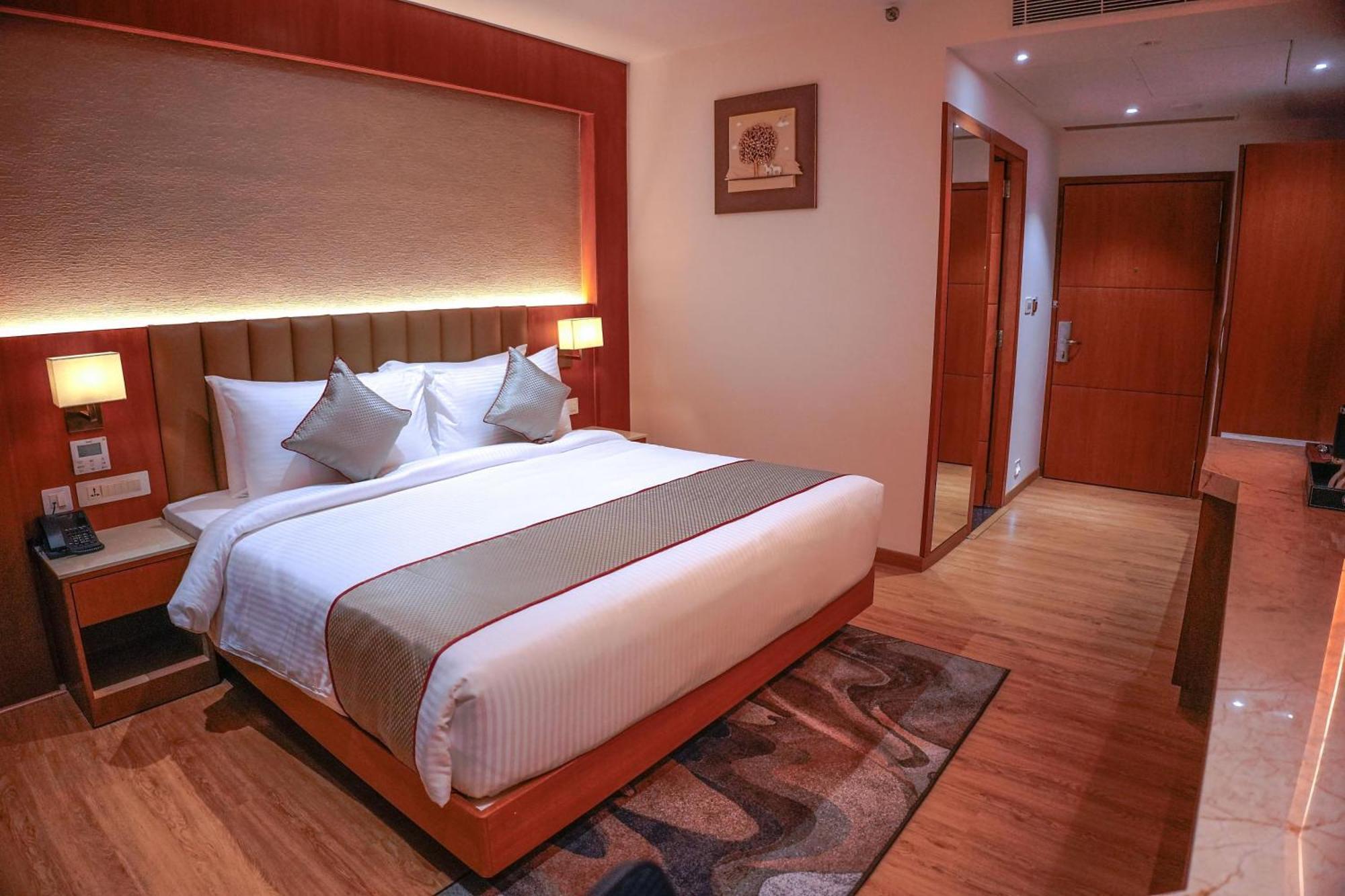 Hotel Crystal Inn Plaza Delhi Airport New Delhi Exterior photo